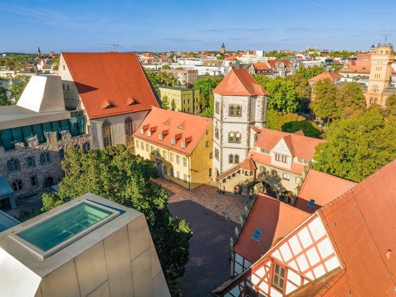Halle Saale Die Stadtrundfahrt Mit Dem Bus Halle Saale Die Stadtrundfahrt Mit Dem Bus